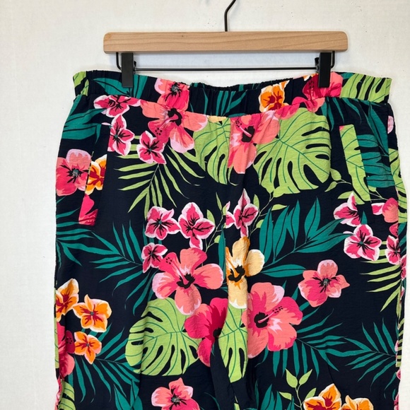 Gracila Tropical Floral Print Wide-Leg Cropped Pants – Size Large - Picture 5 of 11